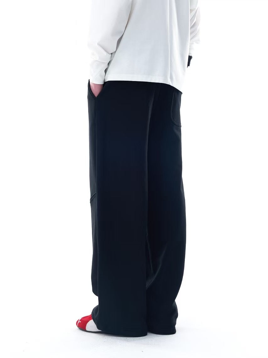 Relaxed Pleated Pants